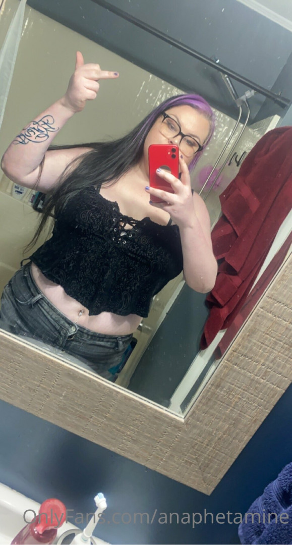 Photo by anaphetamine published on November 21,2023 02:52:57 - BestThots