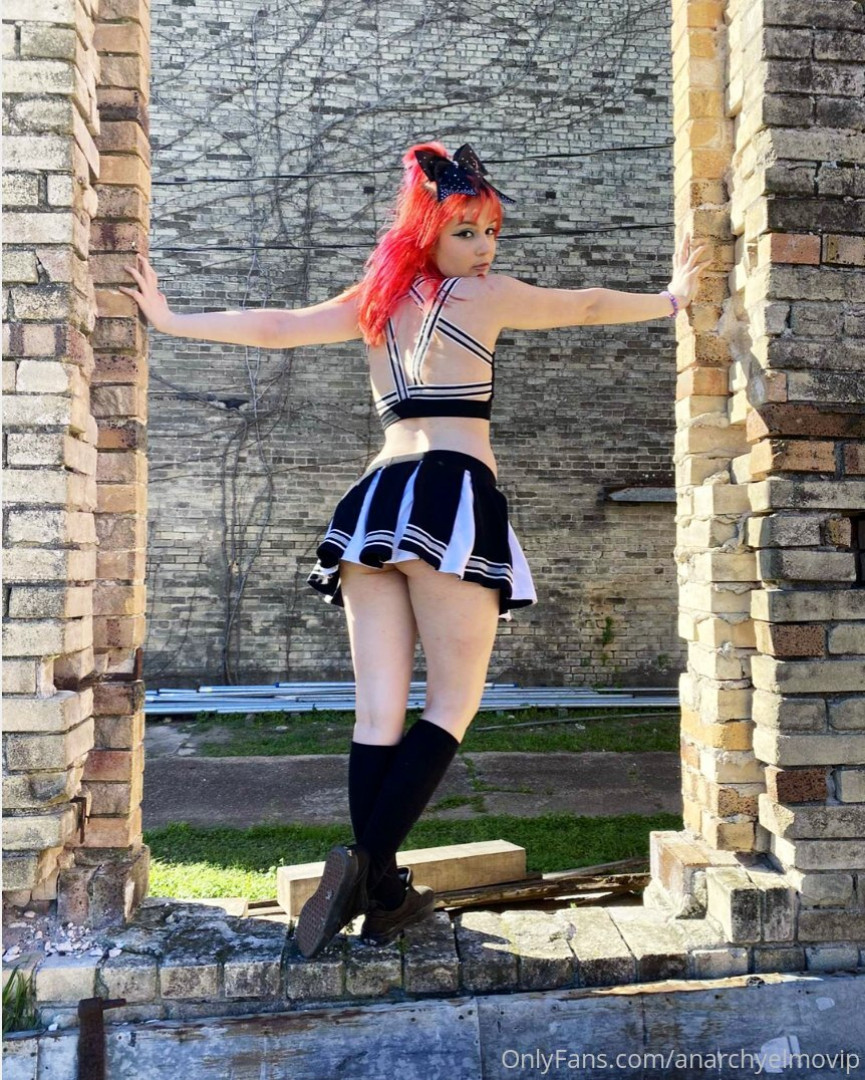 Photo by anarchyelmovip published on November 21,2023 02:49:40 - BestThots