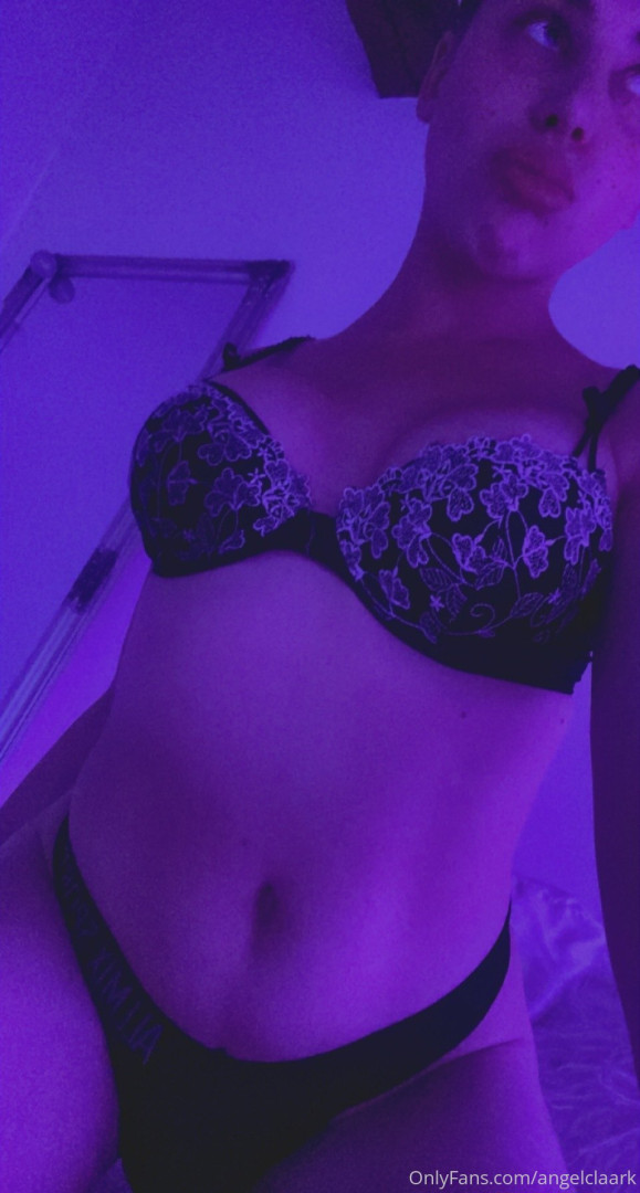 Photo by angelclaark published on November 21,2023 00:50:04 - BestThots