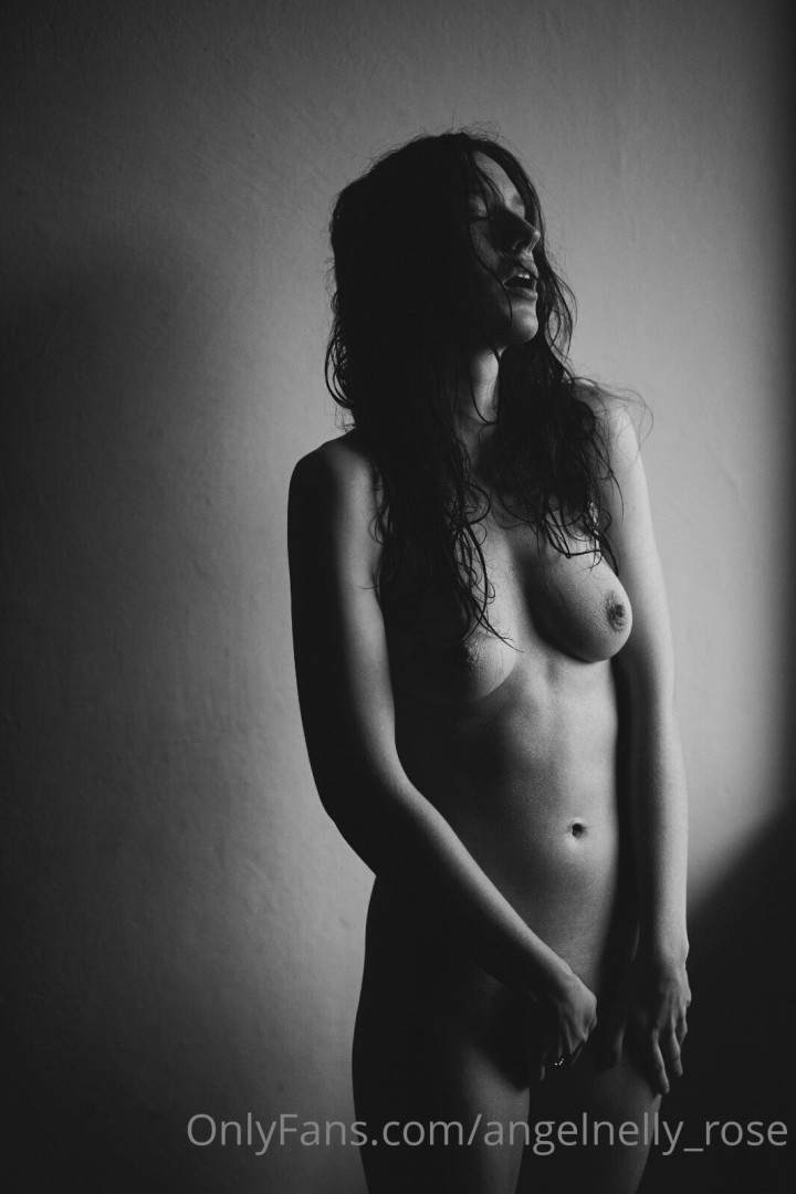 Photo by angelnelly_rose published on November 21,2023 00:06:18 - BestThots