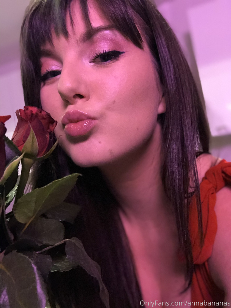 Photo by annabananas published on November 20,2023 23:10:33 - BestThots
