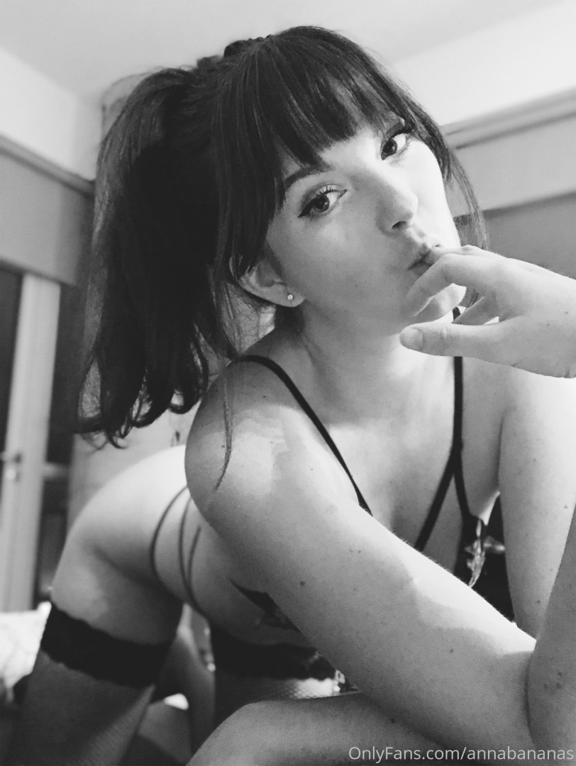 Photo by annabananas published on November 20,2023 23:15:33 - BestThots