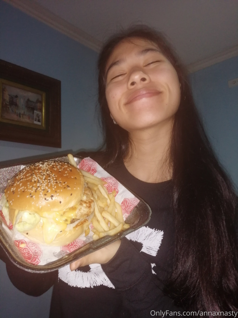 Photo by annaxnasty published on November 23,2023 01:29:33 - BestThots