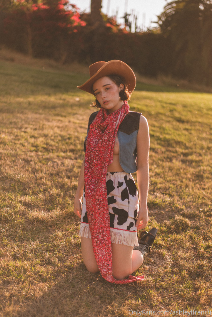 Photo by ashleylfrench published on November 23,2023 13:43:42 - BestThots