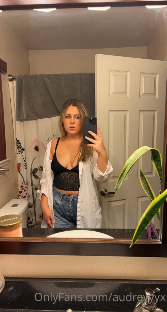 Photo by audreyyyx published on November 23,2023 04:10:06 - BestThots