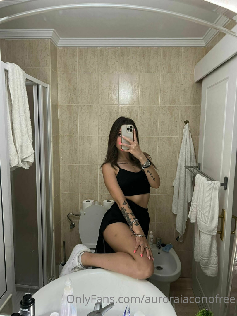 Photo by auroraiaconofree published on November 23,2023 04:09:52 - BestThots