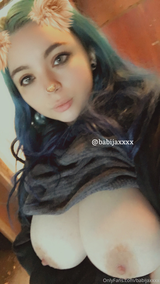 Photo by babijaxxxx published on November 29,2023 00:08:58 - BestThots
