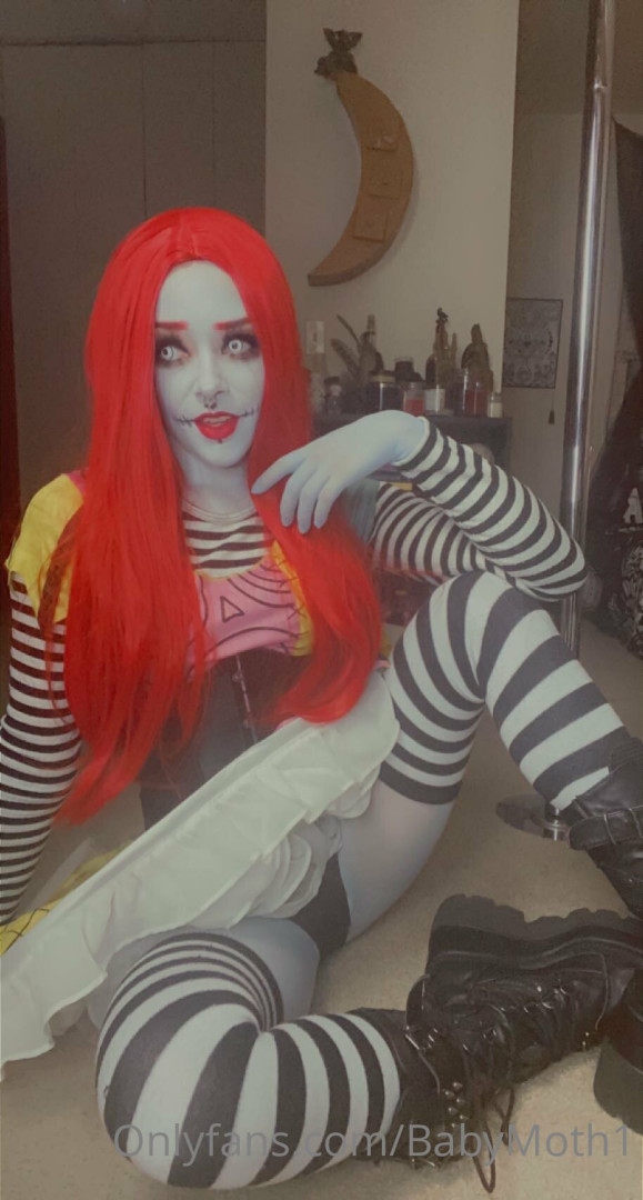 Photo by babymoth1 published on November 28,2023 23:12:22 - BestThots