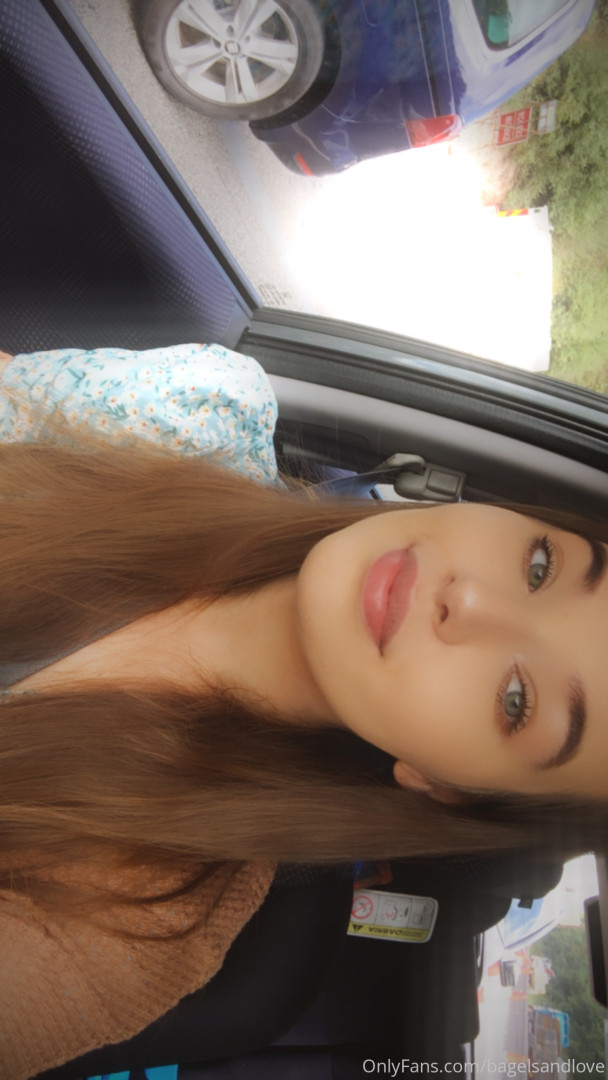Photo by bagelsandlove published on November 28,2023 20:56:48 - BestThots