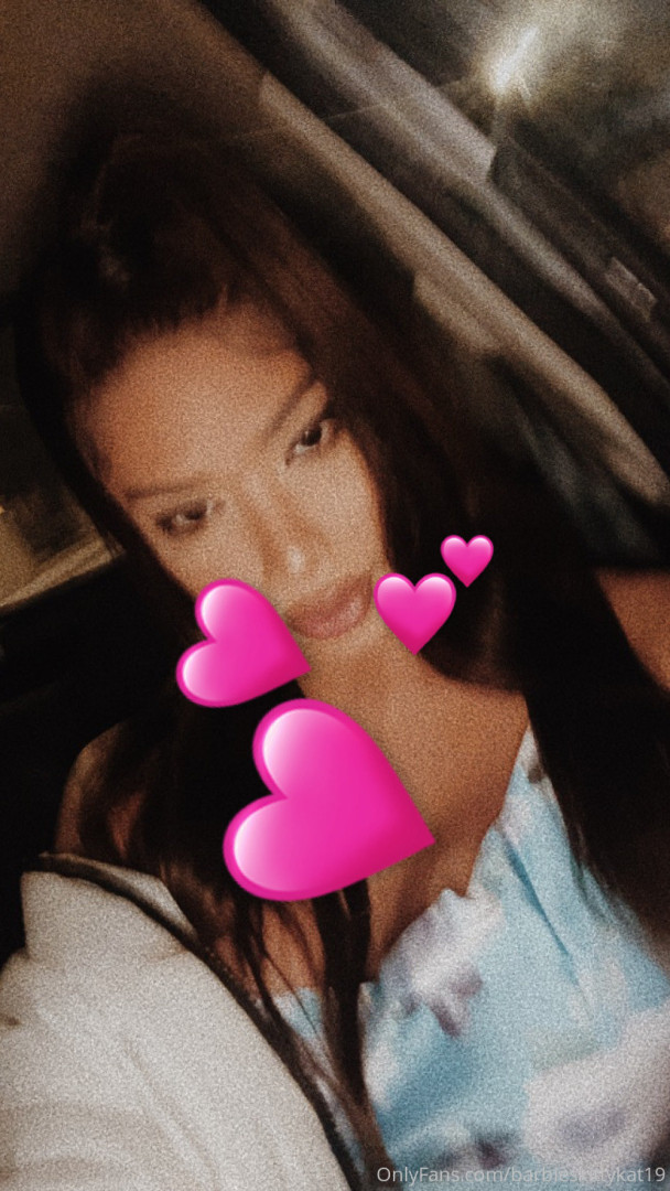 Photo by barbieskittykat19 published on December 9,2023 18:29:01 - BestThots