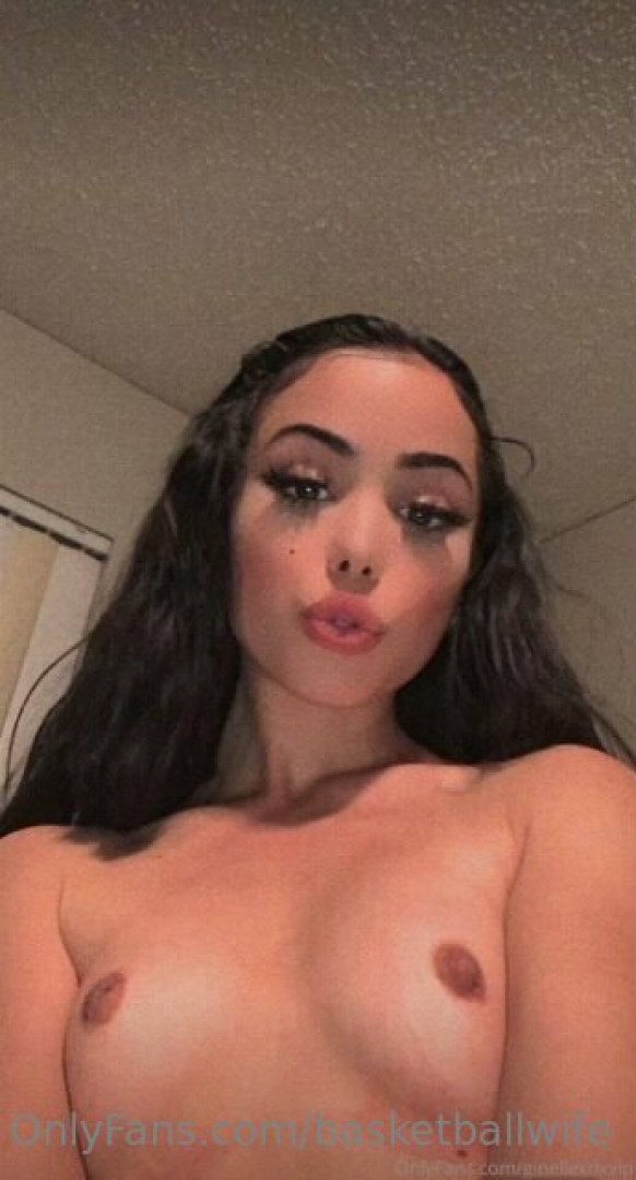 Photo by selenalove21 published on December 10,2023 04:15:53 - BestThots
