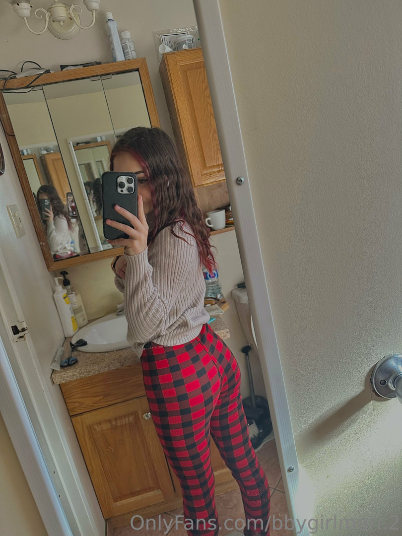 Photo by bbygirlmari.2 published on December 10,2023 03:30:13 - BestThots