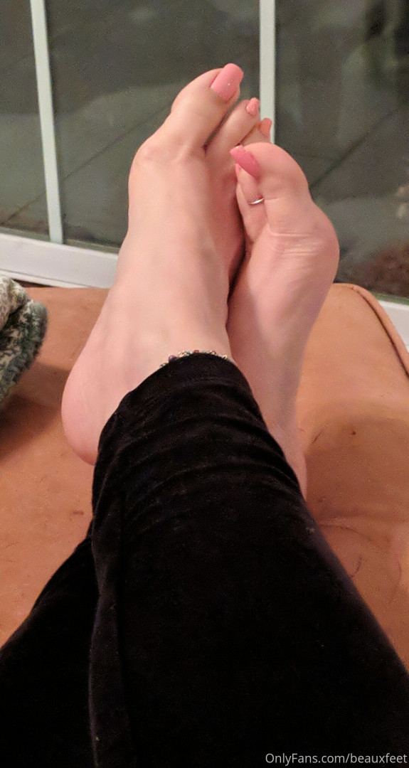 Photo by beauxfeet published on December 10,2023 02:47:49 - BestThots
