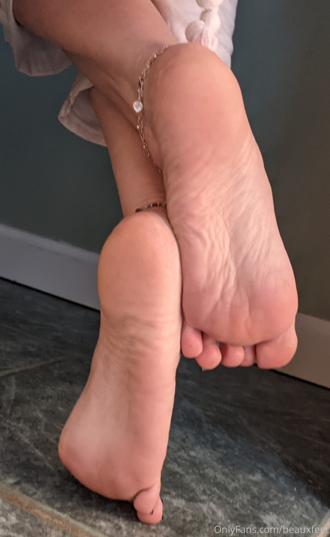 Photo by beauxfeet published on December 10,2023 02:58:12 - BestThots
