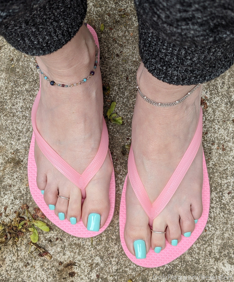 Photo by beauxfeet published on December 10,2023 03:02:01 - BestThots