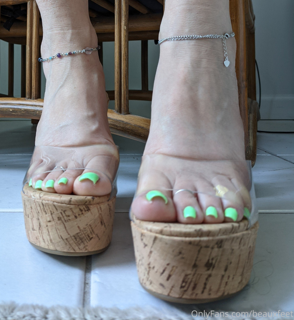 Photo by beauxfeet published on December 10,2023 03:04:32 - BestThots