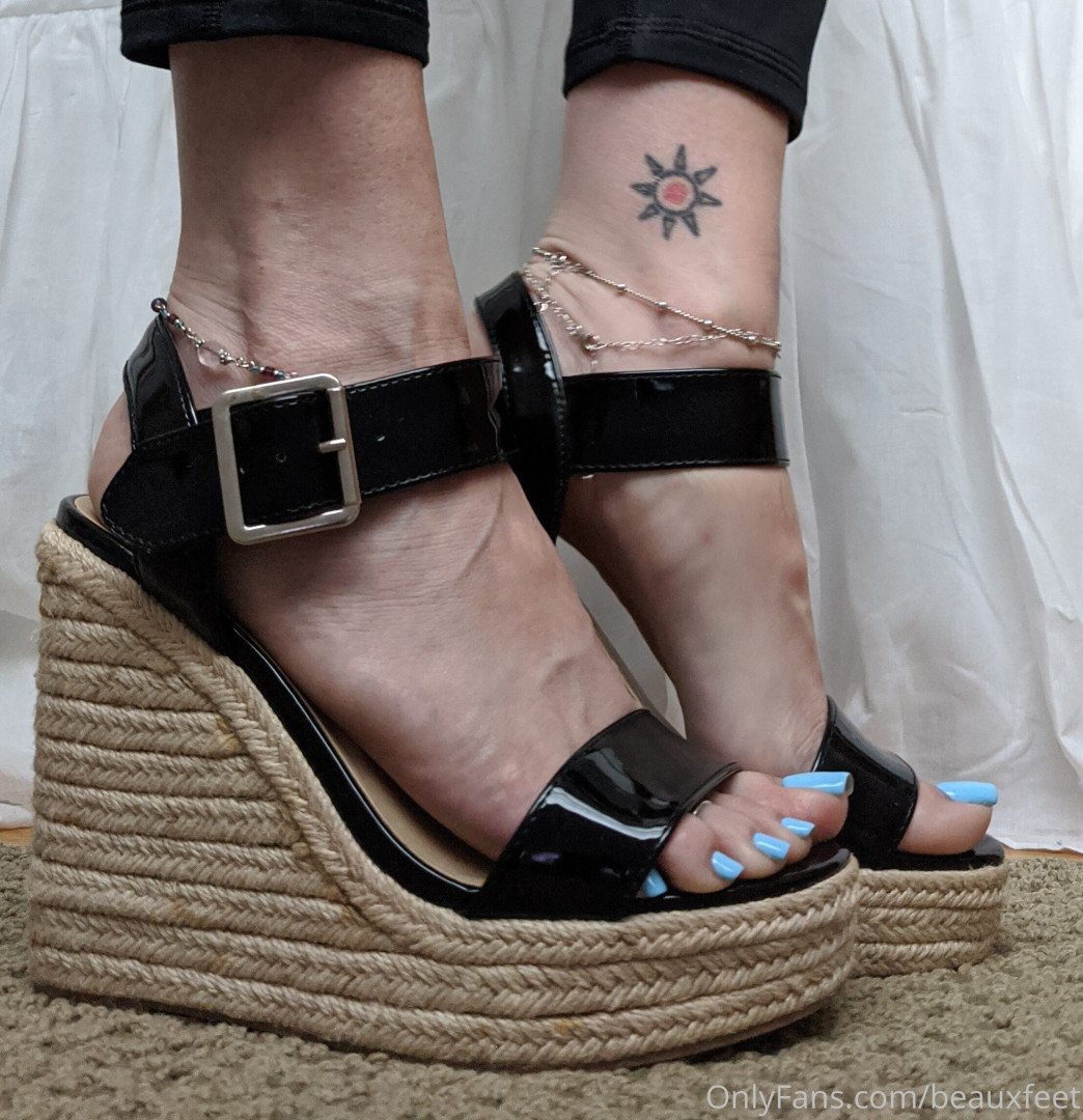 Photo by beauxfeet published on December 10,2023 03:05:14 - BestThots