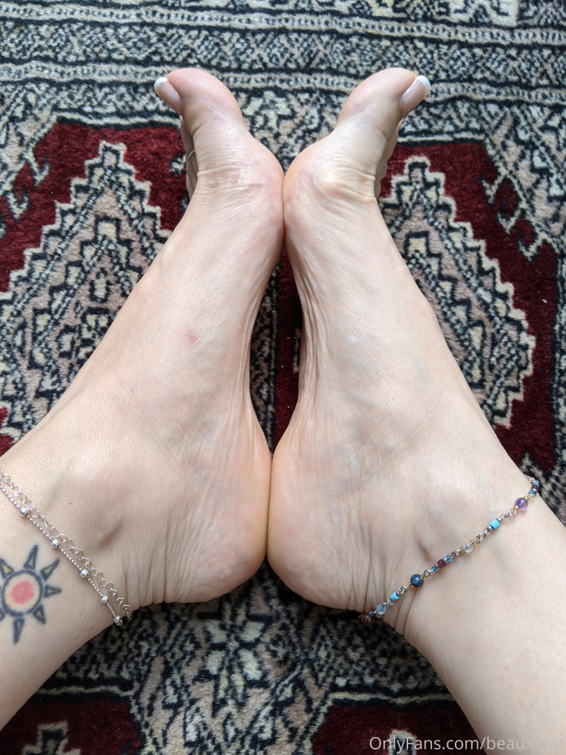 Photo by beauxfeet published on December 10,2023 03:06:11 - BestThots