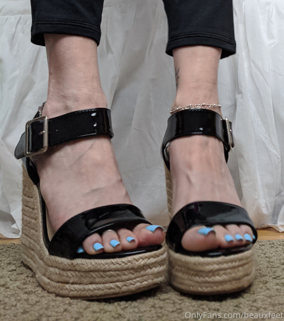 Photo by beauxfeet published on December 10,2023 03:13:28 - BestThots