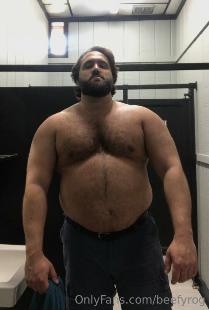 Photo by beefyrog published on December 10,2023 01:25:28 - BestThots