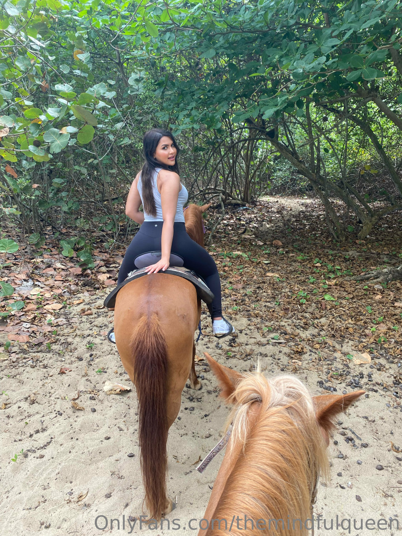 Photo by themindfulqueen published on May 16,2023 23:42:20 - BestThots