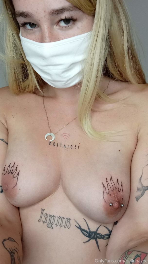 Photo by pinkhazeee published on December 10,2023 00:47:28 - BestThots