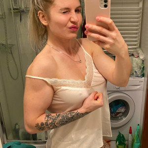 bicepgirl #8716778