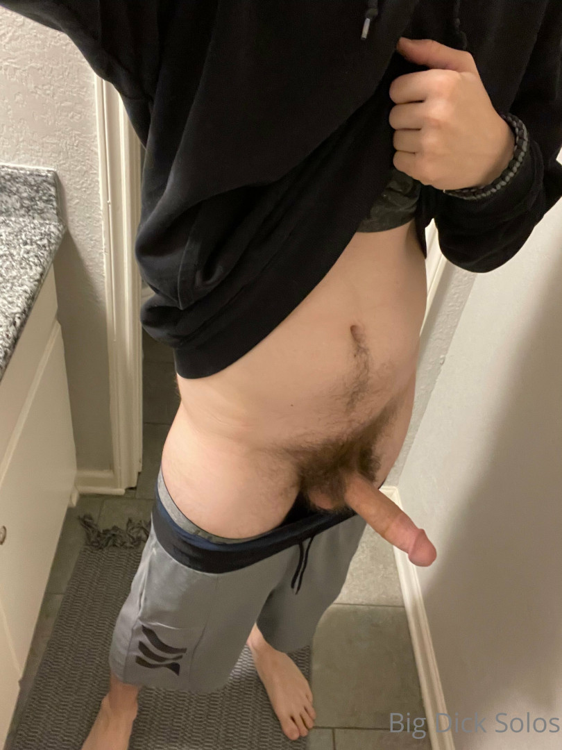 Photo by bigdicksolos published on December 9,2023 23:52:29 - BestThots