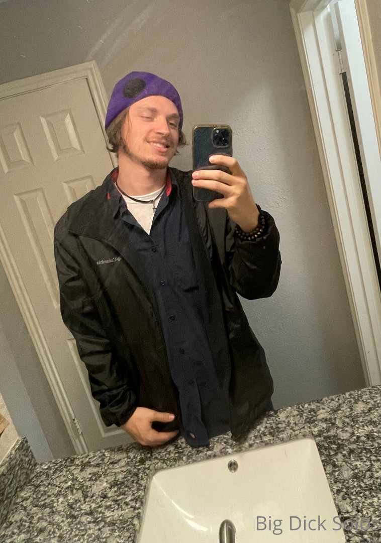 Photo by bigdicksolos published on December 9,2023 23:53:04 - BestThots