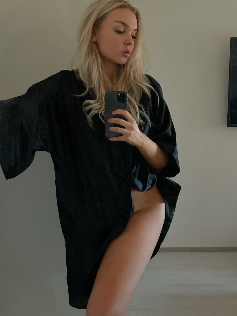 Photo by bigtitties1000 published on December 9,2023 23:50:11 - BestThots
