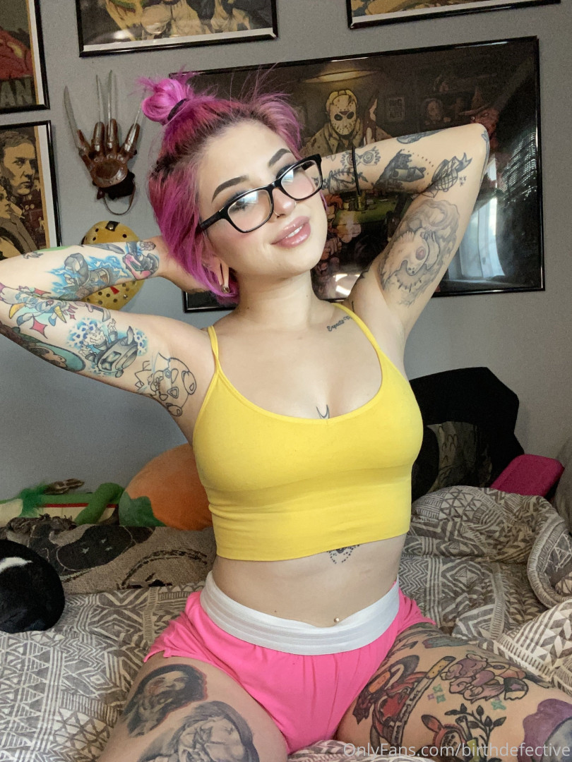 Photo by birthdefective published on December 9,2023 23:40:18 - BestThots