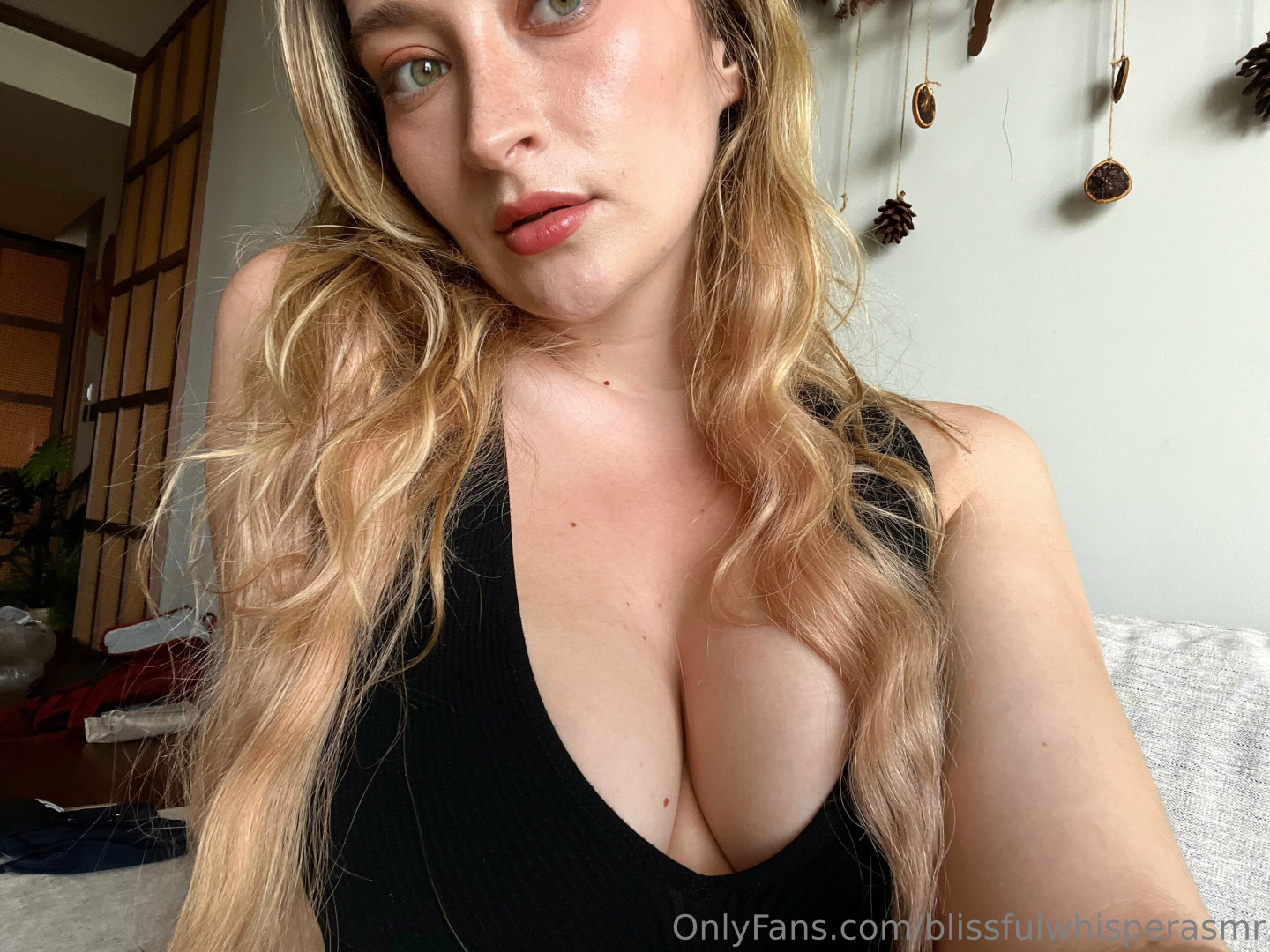 Photo by blissfulwhisperasmr published on December 9,2023 22:36:40 - BestThots