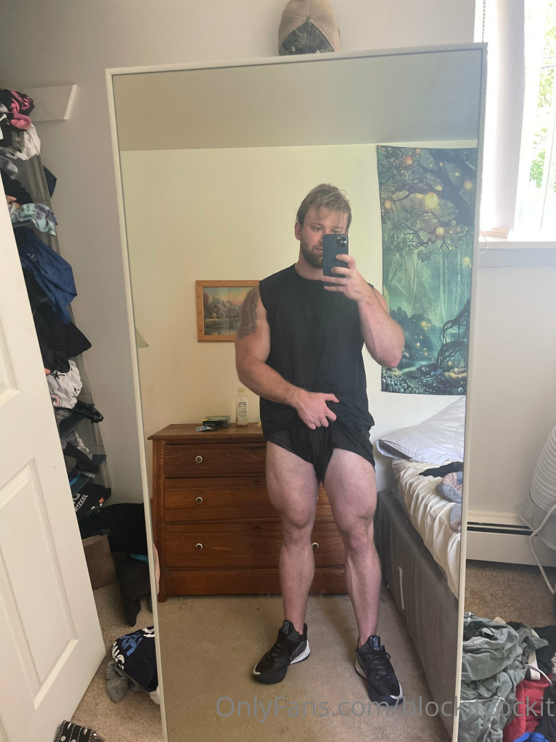 Photo by blockitcockit published on December 9,2023 22:24:17 - BestThots