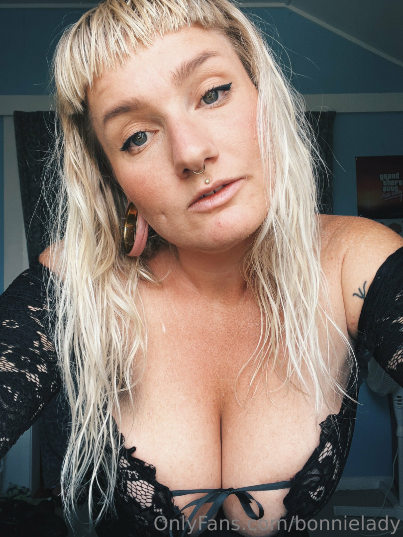 Photo by bonnielady published on December 9,2023 22:09:30 - BestThots