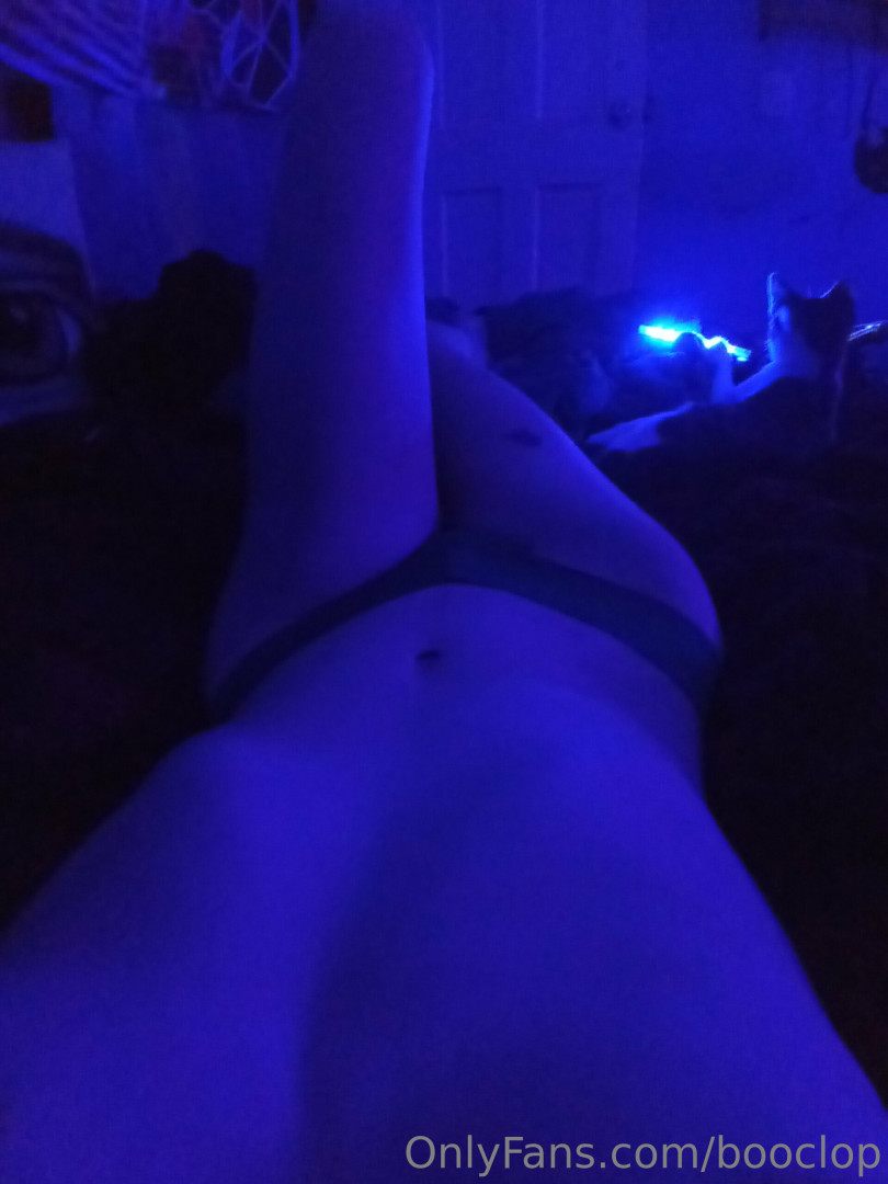 Photo by booclop published on December 9,2023 22:08:12 - BestThots