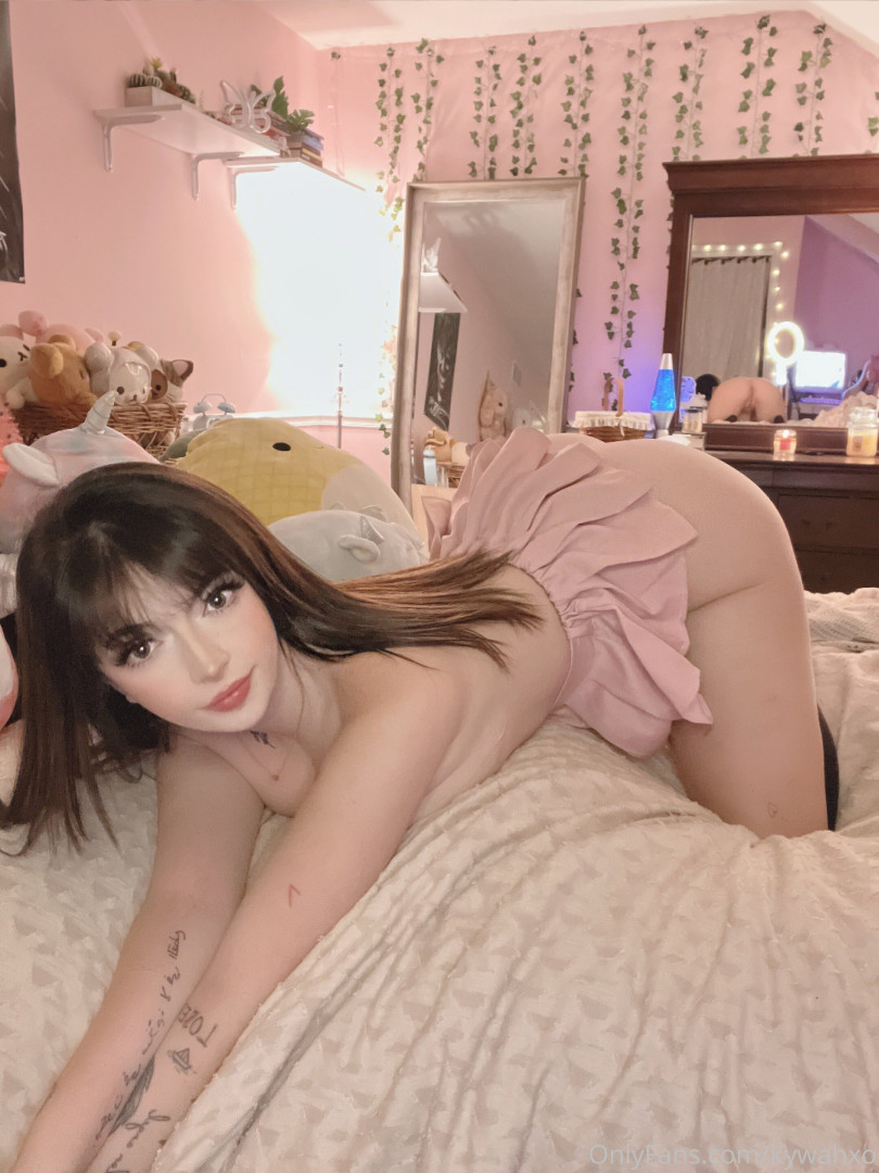 Photo by egirl published on October 12,2023 18:35:21 - BestThots