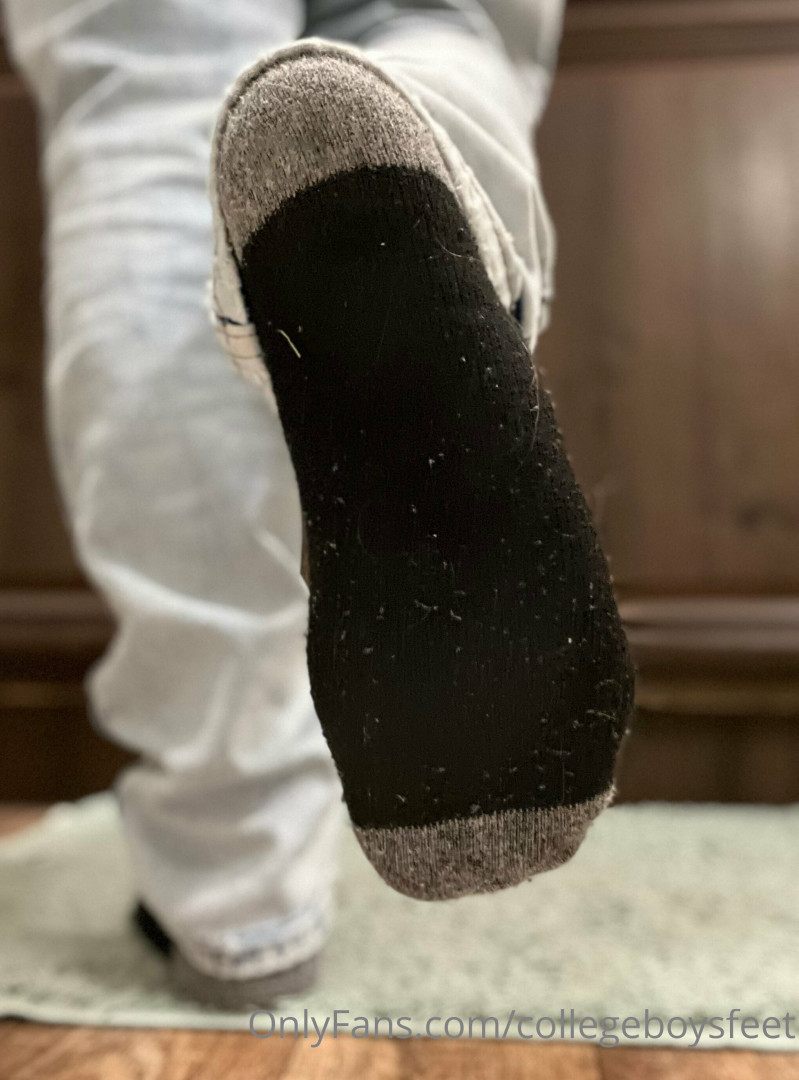 Photo by collegeboysfeet published on January 10,2024 07:11:56 - BestThots