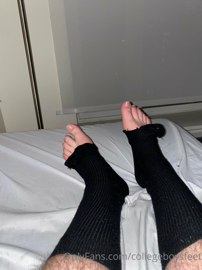 Photo by collegeboysfeet published on January 10,2024 07:12:02 - BestThots