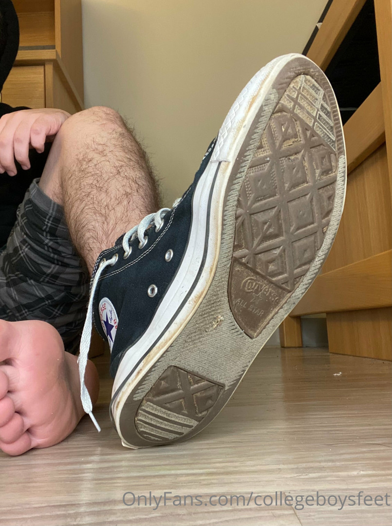 Photo by collegeboysfeet published on January 10,2024 07:12:07 - BestThots