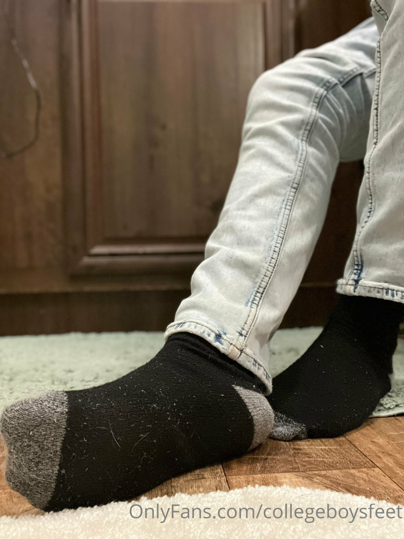 Photo by collegeboysfeet published on January 10,2024 07:12:08 - BestThots
