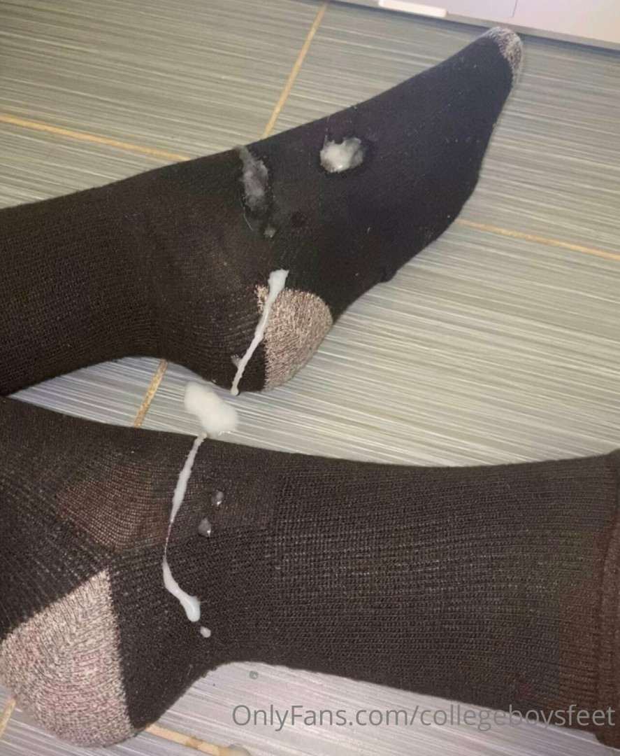 Photo by collegeboysfeet published on January 10,2024 07:12:09 - BestThots