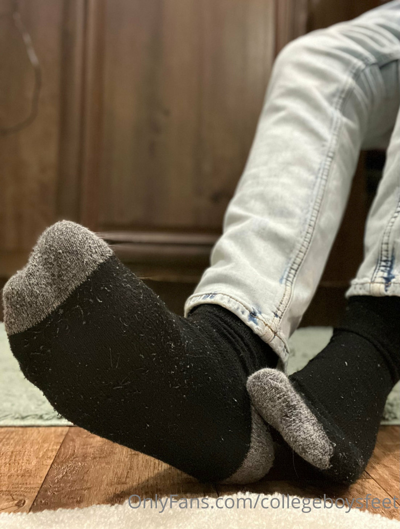 Photo by collegeboysfeet published on January 10,2024 07:12:10 - BestThots