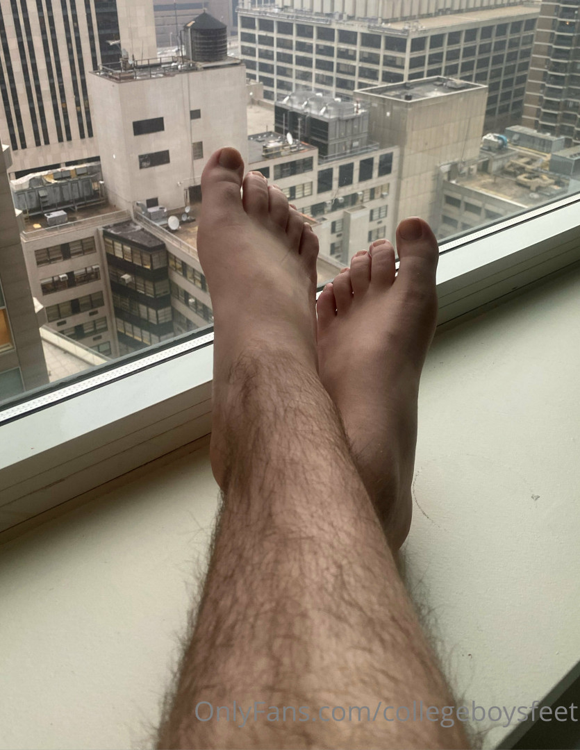 Photo by collegeboysfeet published on January 10,2024 07:12:12 - BestThots