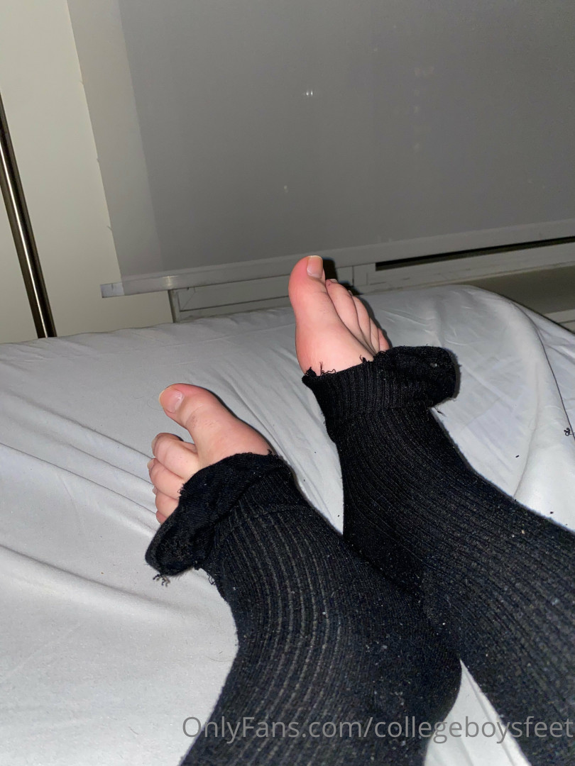 Photo by collegeboysfeet published on January 10,2024 07:12:15 - BestThots