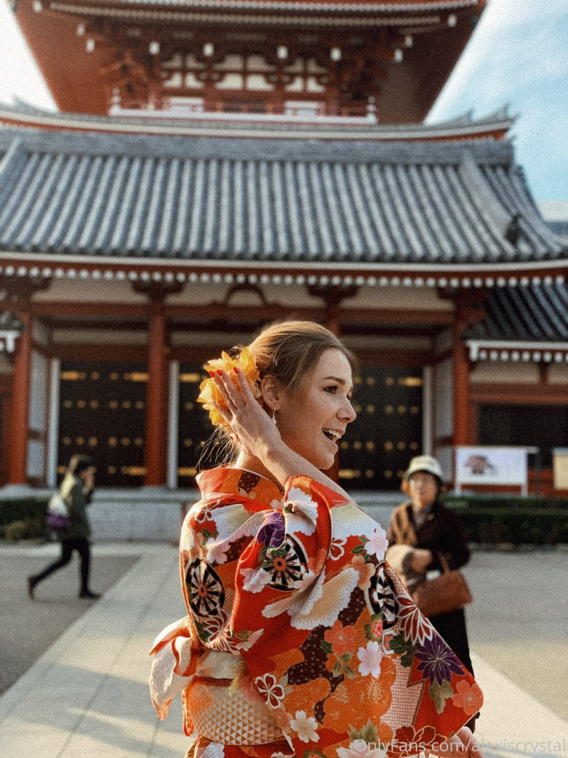 Photo by alexiscrystal published on October 16,2023 14:27:24 - BestThots