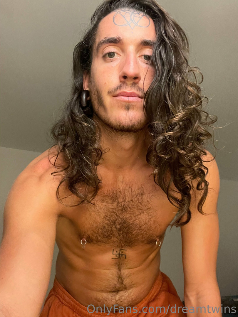 Photo by dreamtwins published on January 13,2024 04:54:38 - BestThots