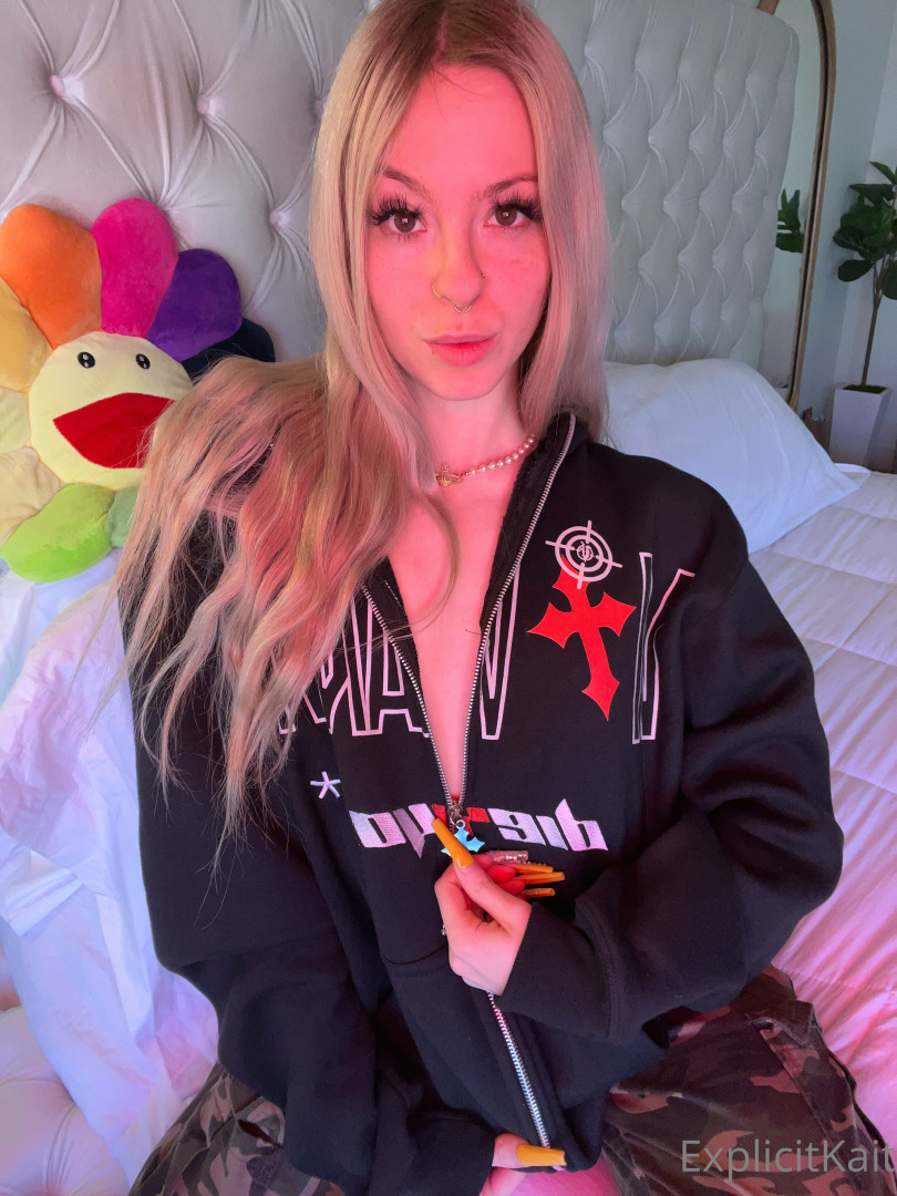 Photo by explicitkait published on January 12,2024 20:12:18 - BestThots