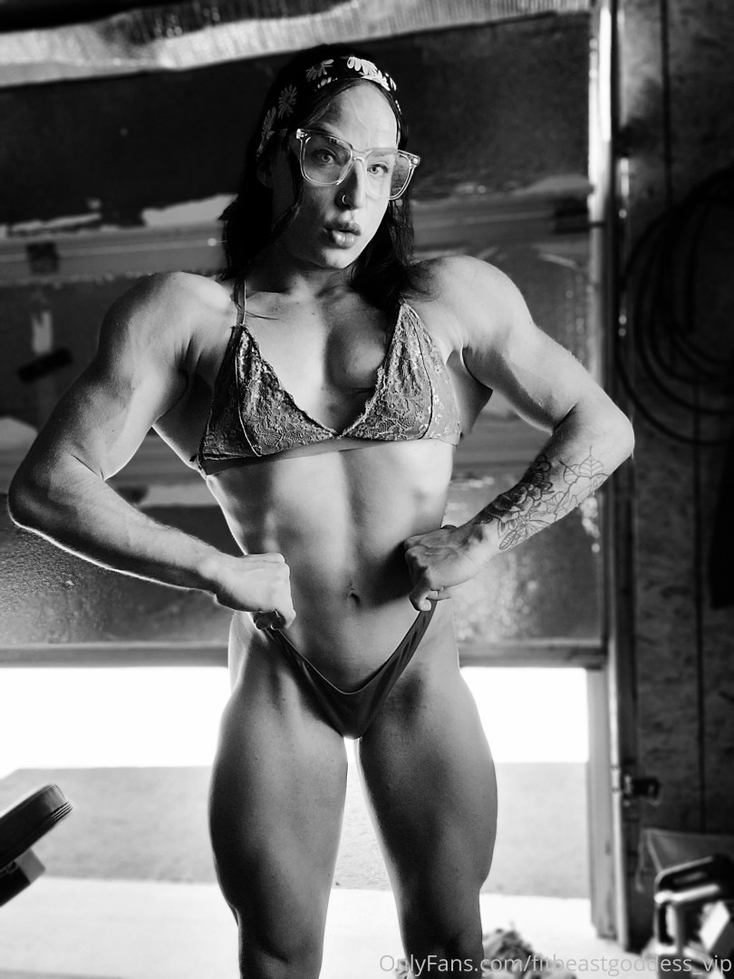 Photo by fitbeastgoddess_vip published on January 12,2024 12:55:24 - BestThots