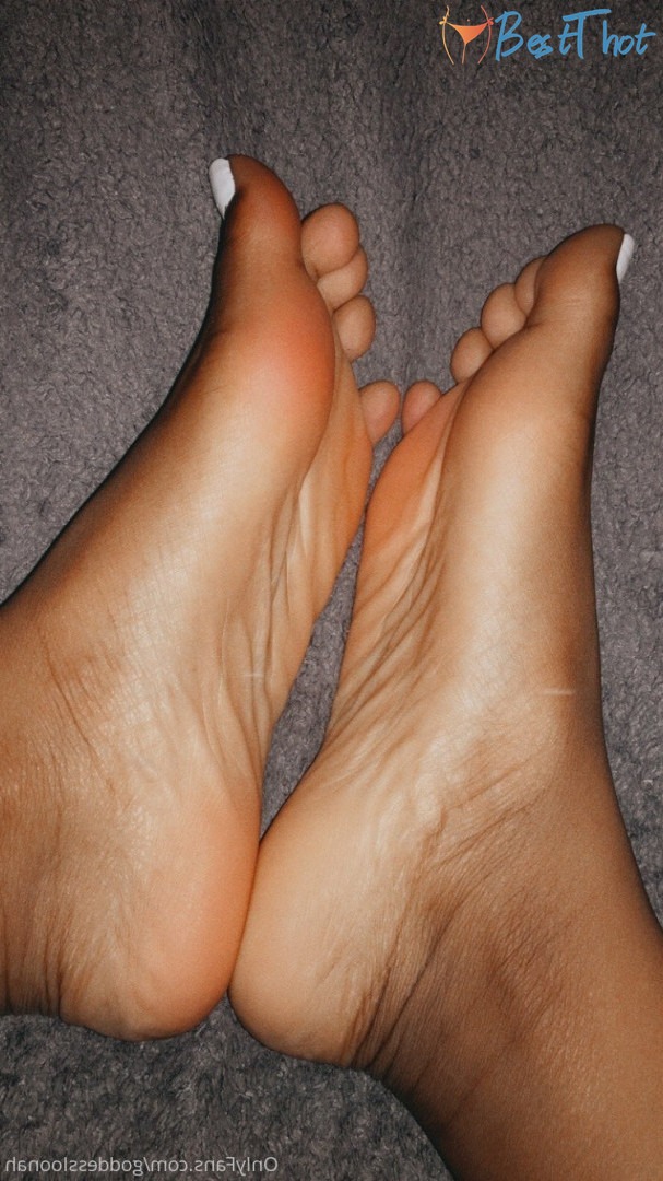 Photo by goddessloonah published on December 24,2024 03:10:41 - BestThots