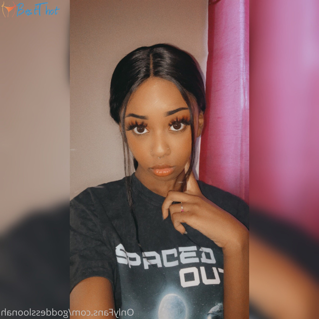 Photo by goddessloonah published on December 24,2024 03:10:44 - BestThots